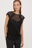 HM   Top with a lace yoke
