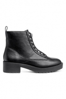 HM   Zipped ankle boots