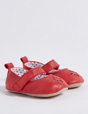 Baby Leather Riptape Pram Shoes 6.00 €