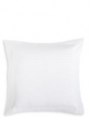 Quilted Ribbed Cushion 27.00 €