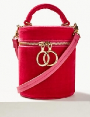 Velvet Barrel Cross Body Bag 42.00 €