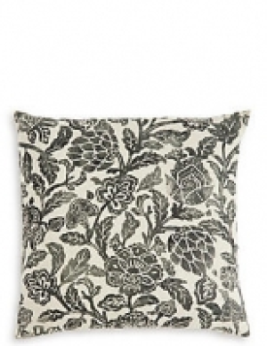 Watercolour Floral Linen Cushion 27.00 €