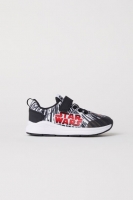 HM   Printed trainers