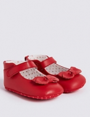 Baby Leather Riptape Pram Shoes 16.00 €