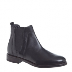 Leather Chelsea Ankle Boots 60.00 €