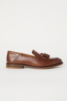 HM   Tasselled leather loafers