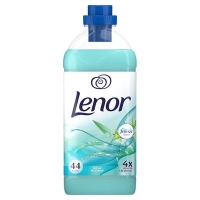 Centra  Lenor Fabric Conditioner Fresh Meadow 44 Wash 1.1ltr
