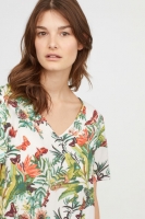 HM   Short-sleeved viscose blouse