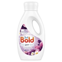 Centra  Bold 2In1 Liquid Lavender & Camomile 24 Wash 840ml