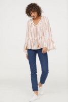 HM   Trumpet-sleeved blouse