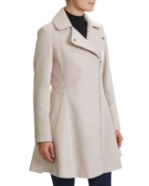 Asymmetric Dolly Coat 65.00&nbsp;&euro;