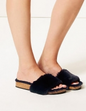 Faux Fur Slider Slippers 25.00 €