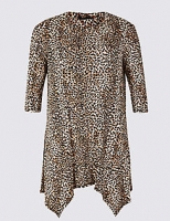 Marks and Spencer  CURVE Animal Print 3/4 Sleeve Top