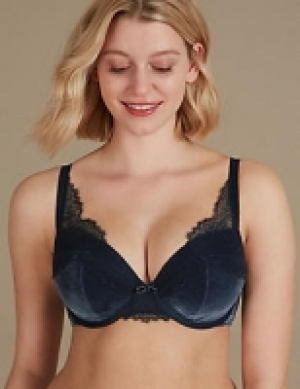 Velvet Padded Balcony Bra A-E 20.00 €