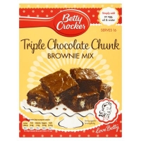 Centra  Betty Crocker Triple Chocolate Brownie Mix 415g