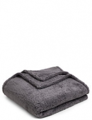 Teddy Fleece Throw 20.00 €