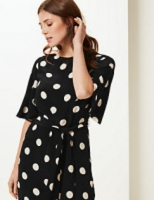 Spotted Half Sleeve Shift Dress 60.00 €