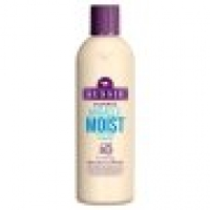 Aussie Miracle Moist Shampoo 300Ml 2.99 €