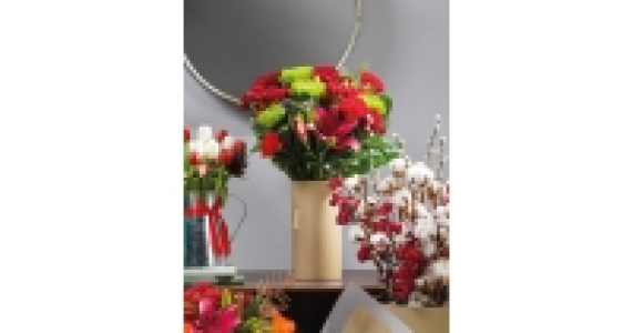 Festive Elegance Bouquet 29.99 €