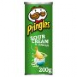 Pringles Sour Cream And Onion Crisps 3.29 €