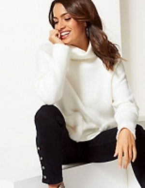 Roll Neck Jumper 29.00 €