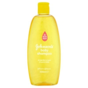 Johnsons Baby Shampoo 300ml 1.35 €