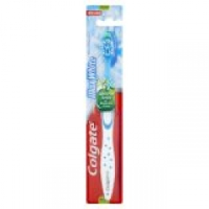 Max White Toothbrush Medium 2.00 €