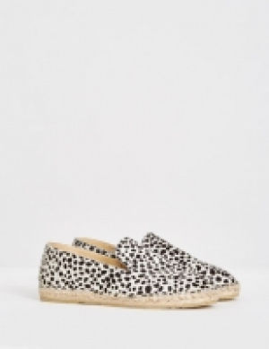 Carolyn Donnelly The Edit Leopard Print Espadrille