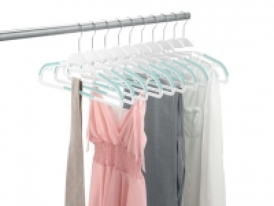 Clothes Hangers 4.99 €