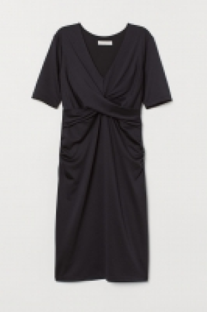  MAMA V-neck dress 16.00 €