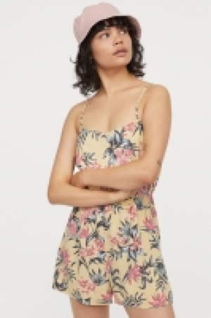  Sleeveless playsuit 10.00 €