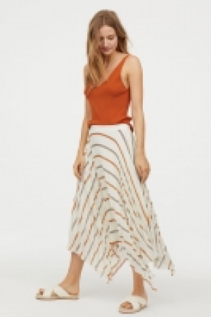  Pleated skirt 25.00 €