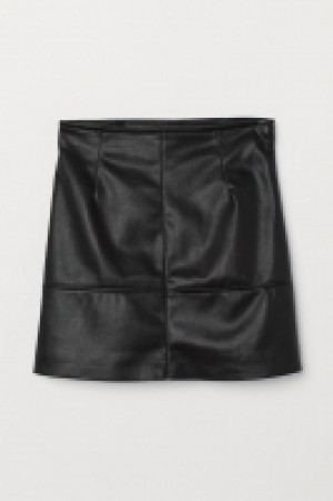  Short skirt 17.00 €