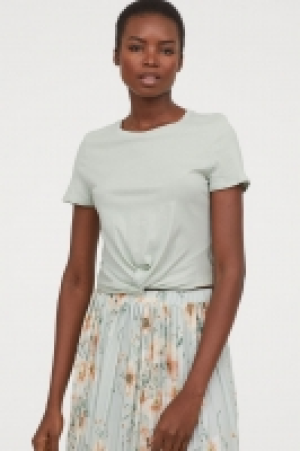  Knot-detail top 5.00 €