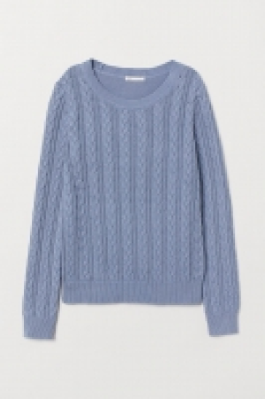  Cable-knit jumper 16.00 €