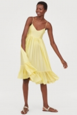  Jacquard-weave dress 25.00 €
