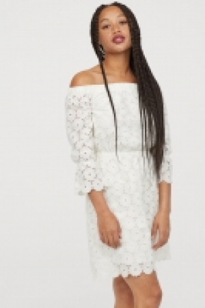  Off-the-shoulder dress 29.00 €