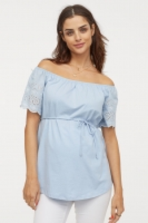  MAMA Off-the-shoulder top 10.00 €