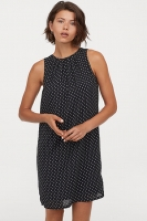  Dress with ties 10.00 €