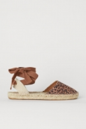  Suede espadrilles 25.00 €