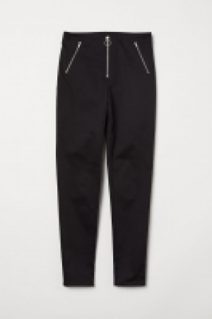  Stretch trousers 16.00 €