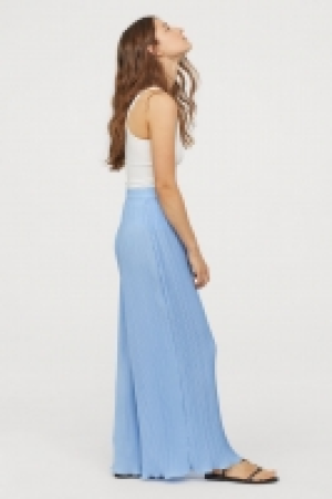  Pleated trousers 26.00 €