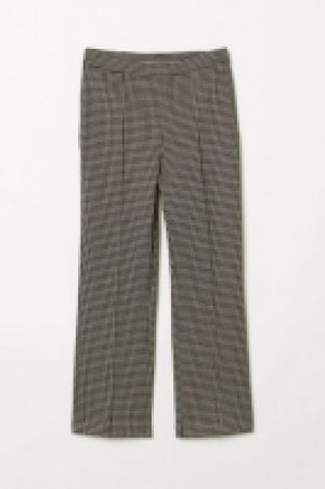  Ankle-length trousers 25.00 €