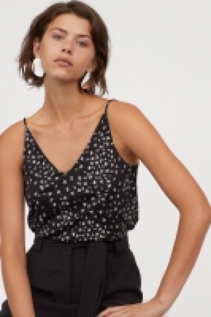  V-neck strappy top 9.00 €