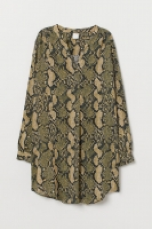  V-neck dress 10.00 €