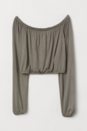  Off-the-shoulder jersey top 7.00 €