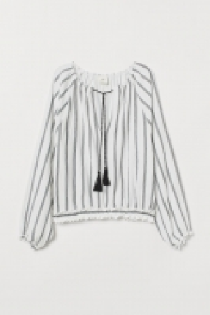  V-neck blouse 13.00 €