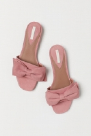  Suede slides 22.00 €
