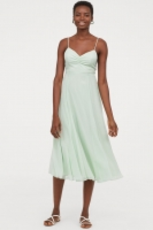  Crinkled dress 27.00 €