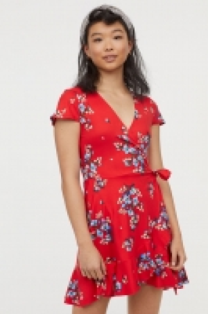  Flounced wrap dress 13.00 €